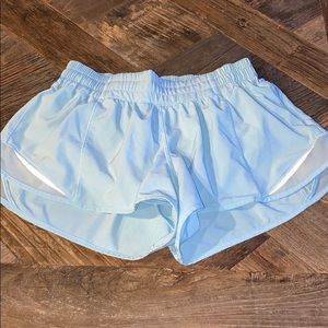 Lululemon 2.5” Hotty Hot Shorts
